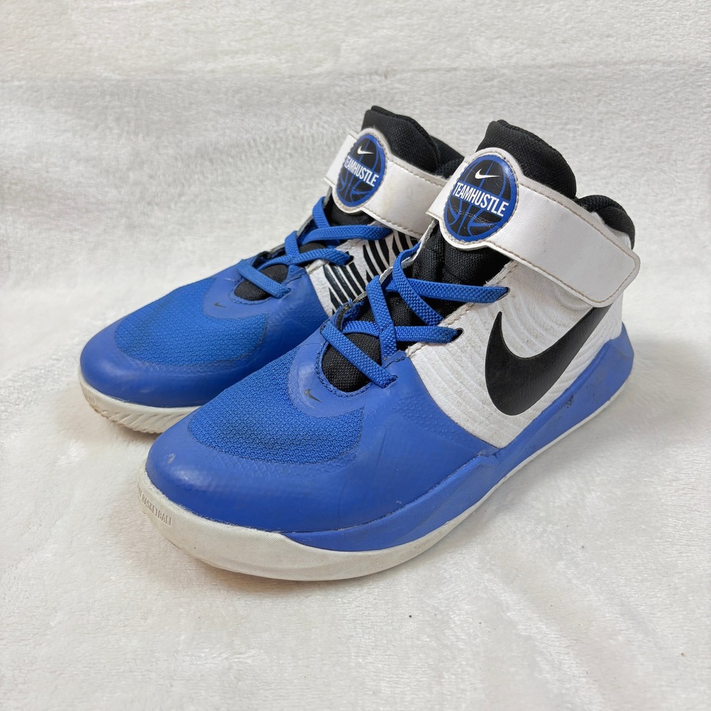 Nike Team Hustle Kids Size 2.5Y Blue White Good Mid Top Basketball Shoes AQ4225